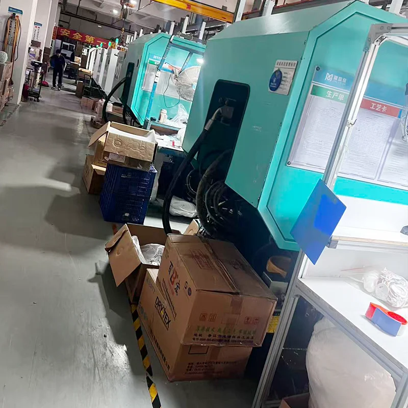 silicone night light plastic injection molding workshop